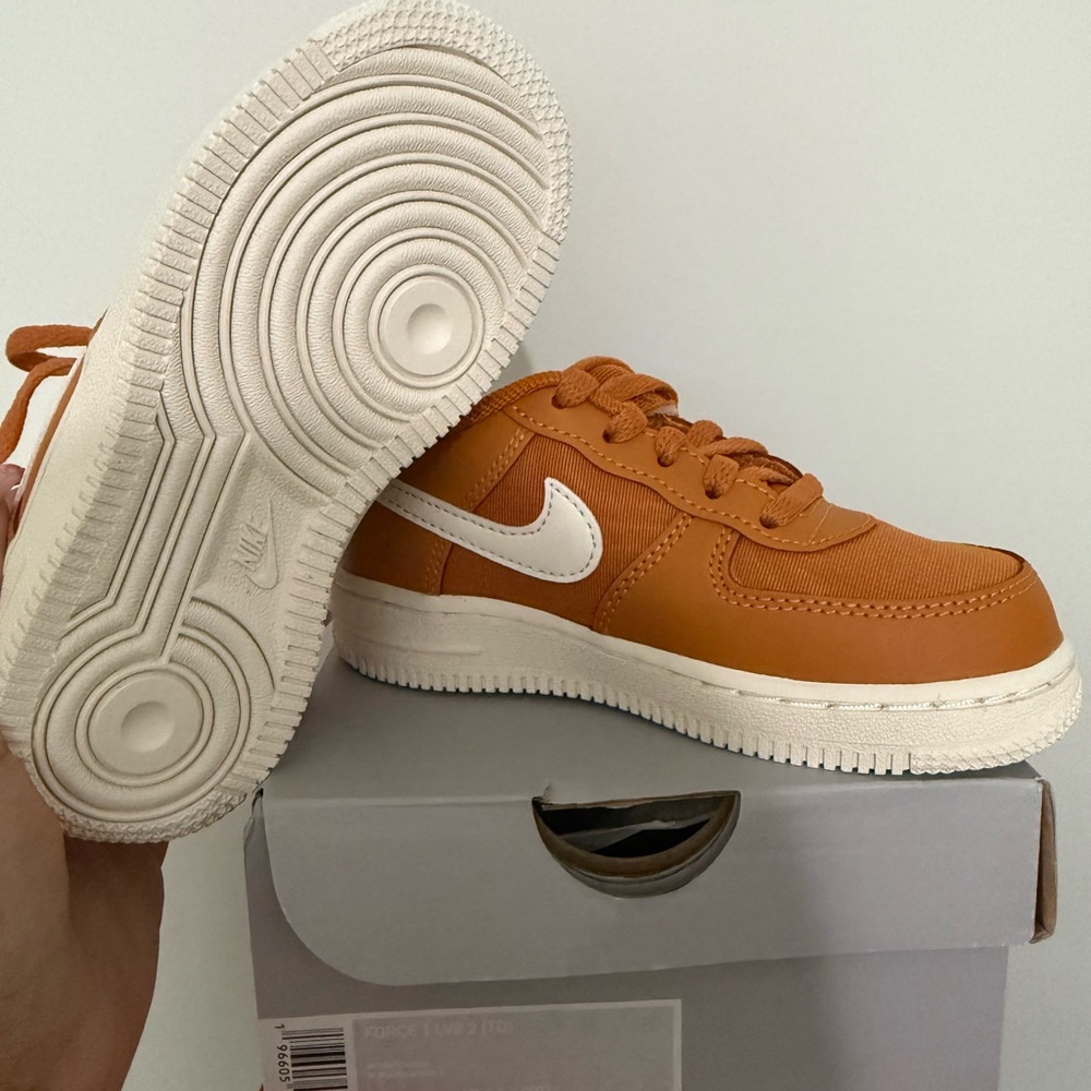 Nike Burnt Orange and Cream Sneakers